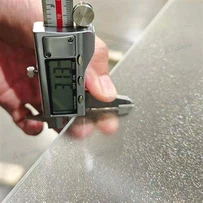 این 12150 کے ساتھ 3.2 ملی میٹر ٹمپرڈ الٹرا کلیئر سولر گلاس۔